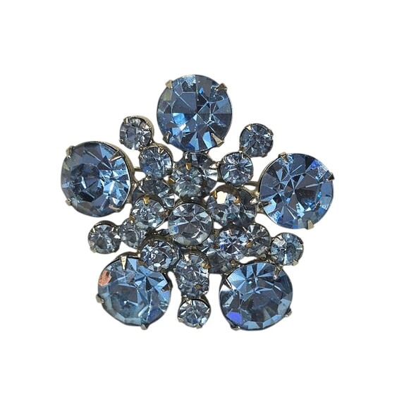 Vintage Blue Rhinestone Cluster Brooch Pin Sparkling Silver Tone Flower Design - Picture 3 of 3